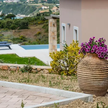Faenna - Zeus Blue Villas, Kefalonia *